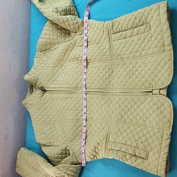 Platinum Utex Quilted Jacket, Size Large - Picture 3 of 11